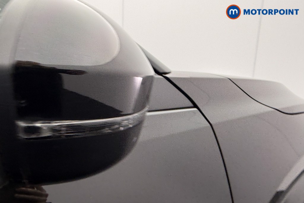 Nissan Juke N-Connecta Automatic Petrol SUV - Stock Number (1600744) - 17th supplementary image