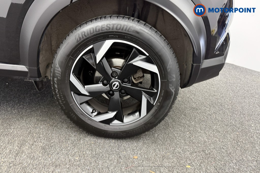 Nissan Juke N-Connecta Automatic Petrol SUV - Stock Number (1600744) - 27th supplementary image