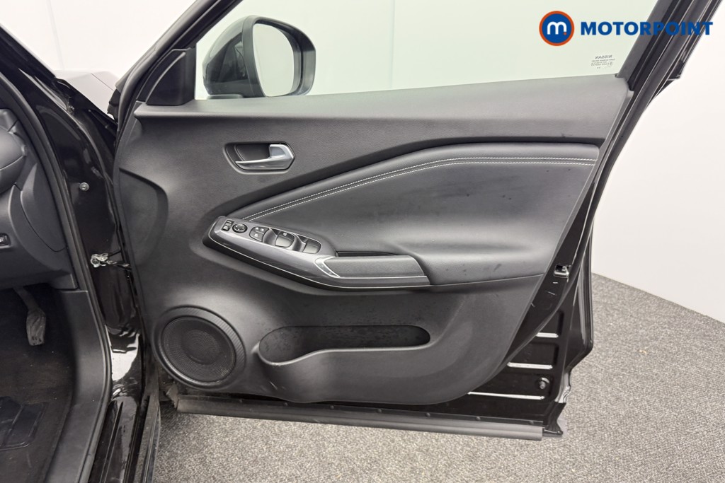 Nissan Juke N-Connecta Automatic Petrol SUV - Stock Number (1600750) - 16th supplementary image