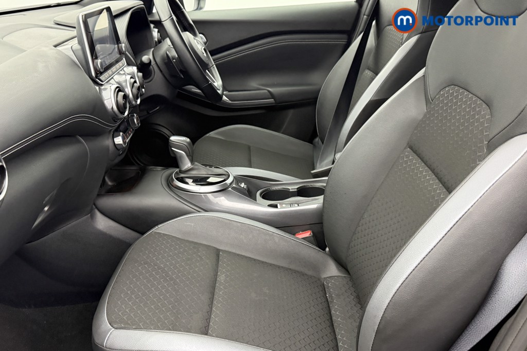Nissan Juke N-Connecta Automatic Petrol SUV - Stock Number (1600750) - 21st supplementary image