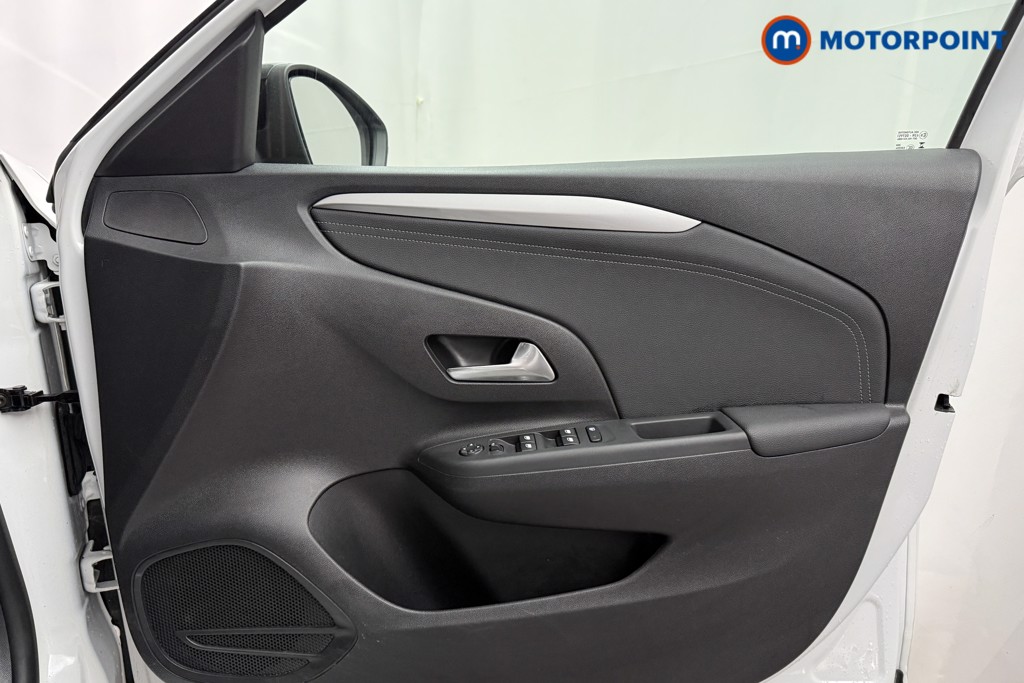 Vauxhall Corsa GS Manual Petrol Hatchback - Stock Number (1600848) - 18th supplementary image