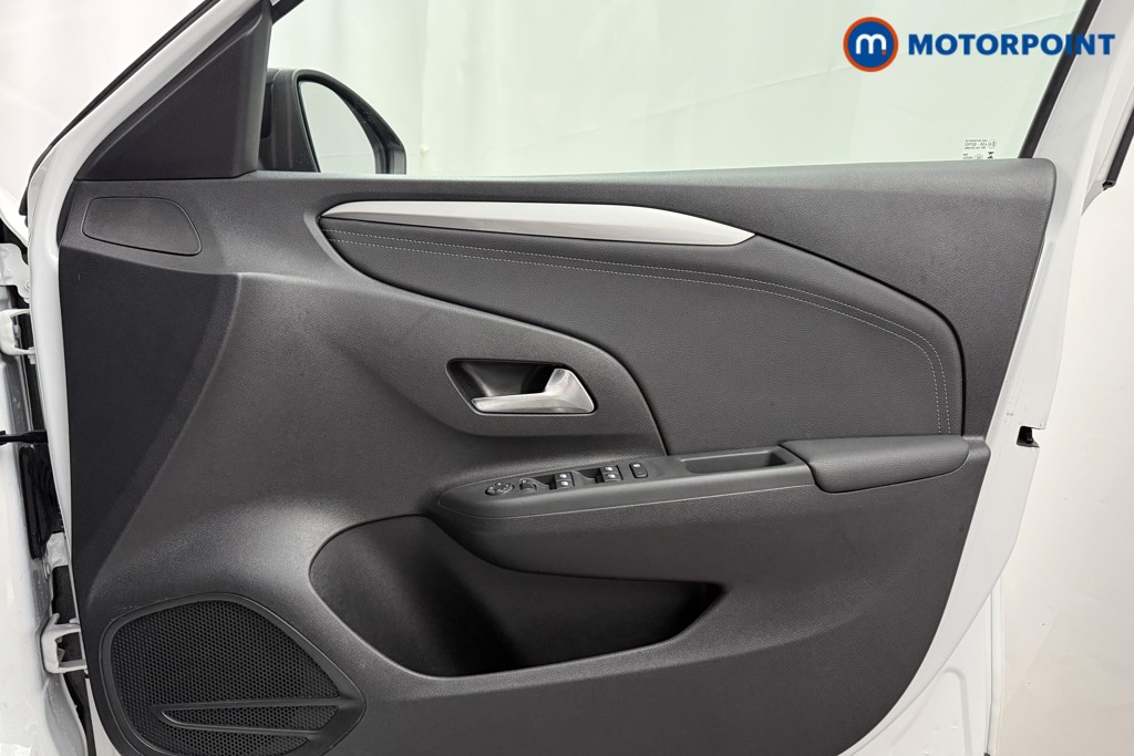 Vauxhall Corsa GS Manual Petrol Hatchback - Stock Number (1600854) - 17th supplementary image