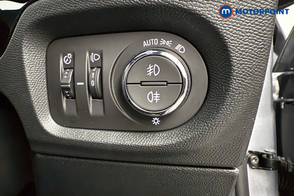 Vauxhall Corsa GS Manual Petrol Hatchback - Stock Number (1600874) - 17th supplementary image