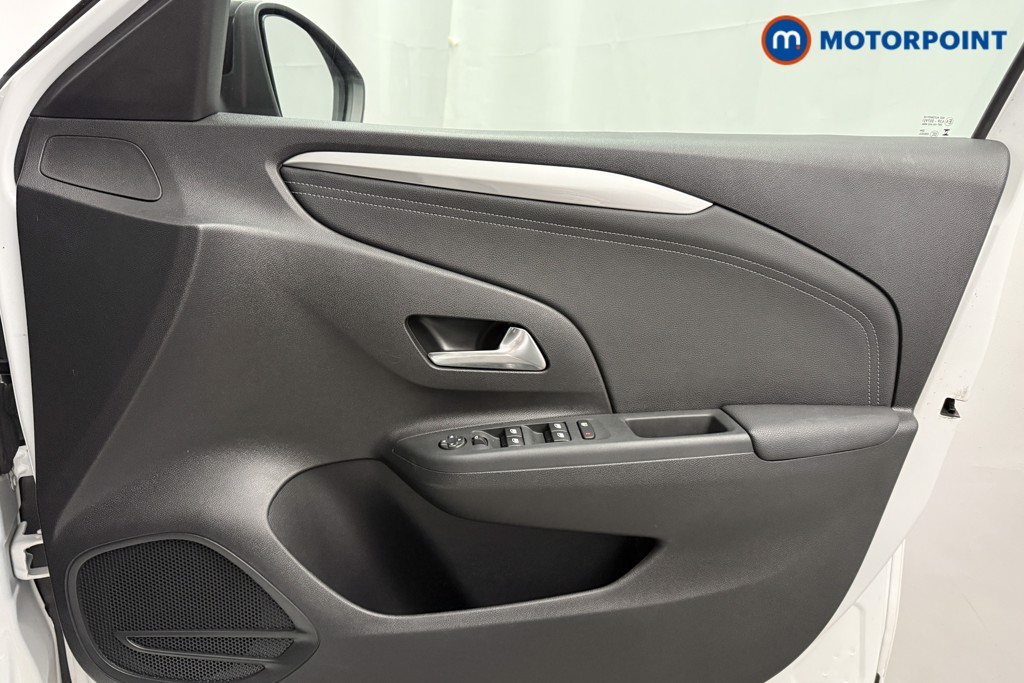 Vauxhall Corsa GS Manual Petrol Hatchback - Stock Number (1600875) - 17th supplementary image