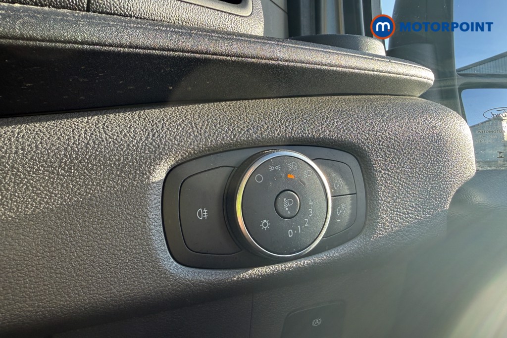 Ford Transit Leader Automatic Diesel Medium Roof Van - Stock Number (1601052) - 13th supplementary image