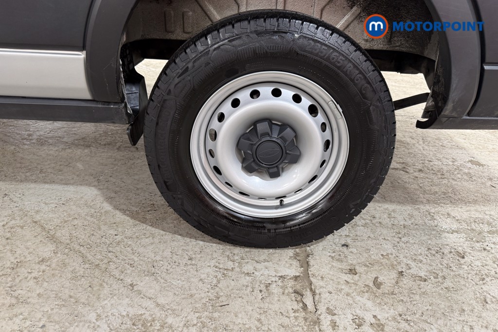 Ford Transit Leader Automatic Diesel Medium Roof Van - Stock Number (1601052) - 17th supplementary image