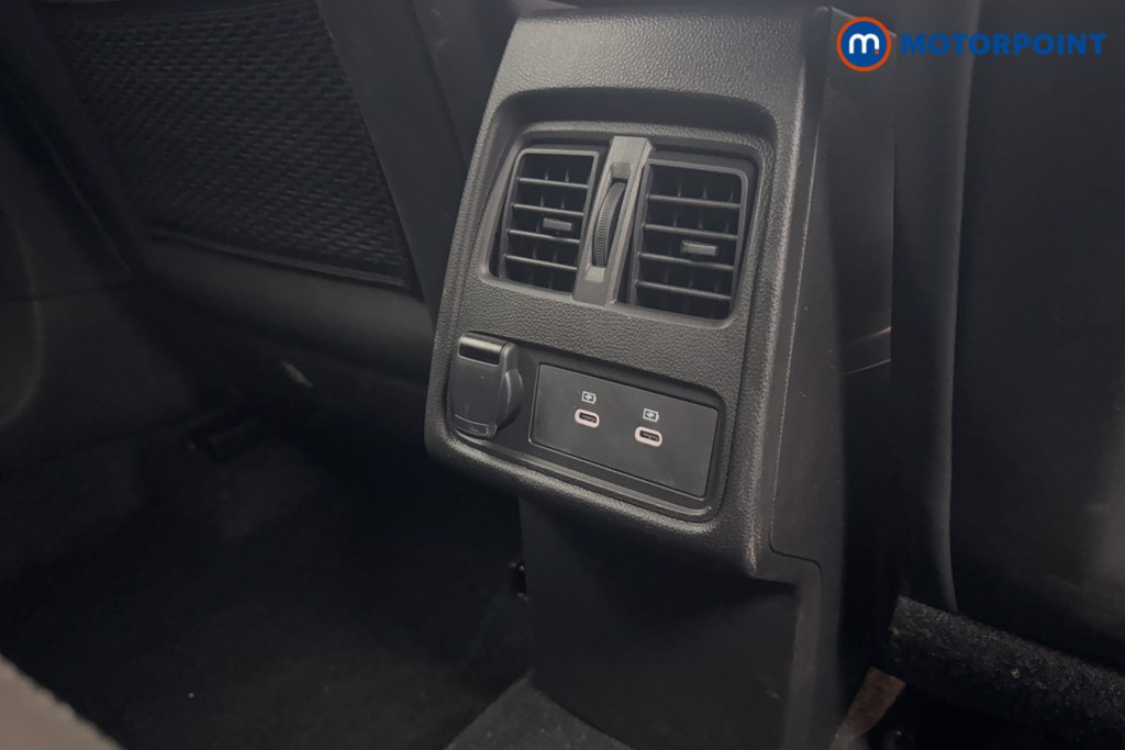 Renault Captur Esprit Alpine Automatic Petrol-Electric Hybrid SUV - Stock Number (1601111) - 21st supplementary image