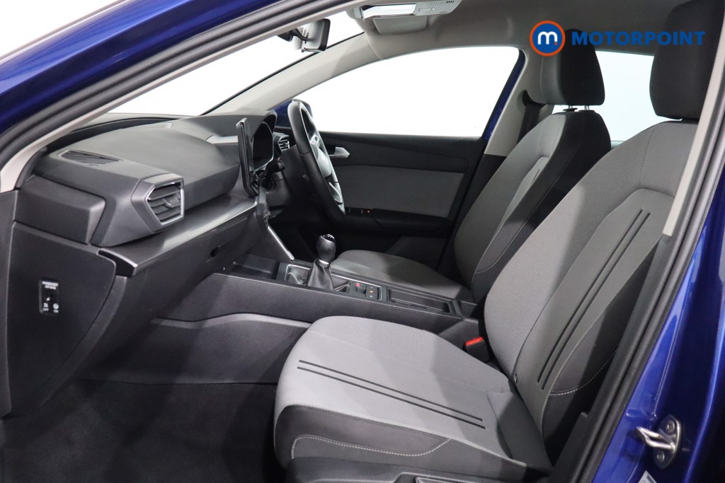 Seat Leon Se Dynamic Manual Petrol Hatchback - Stock Number (1601160) - 4th supplementary image