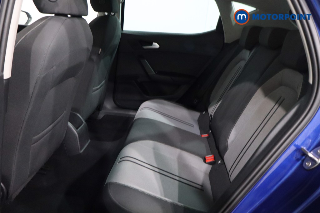Seat Leon Se Dynamic Manual Petrol Hatchback - Stock Number (1601160) - 5th supplementary image
