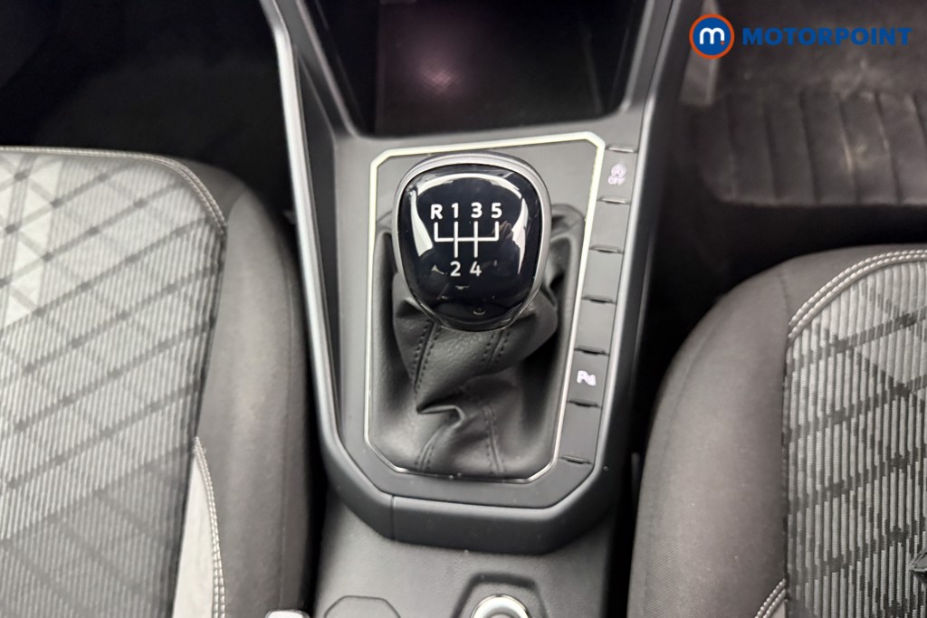 Volkswagen Polo R-Line Manual Petrol Hatchback - Stock Number (1601177) - 14th supplementary image