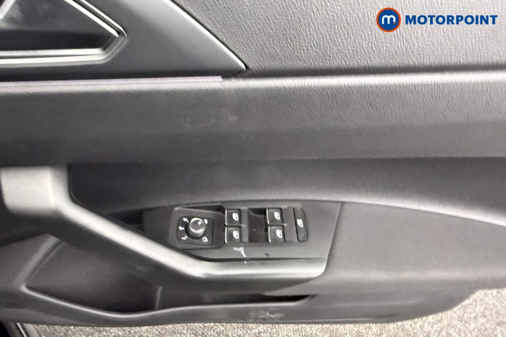 Volkswagen Polo R-Line Manual Petrol Hatchback - Stock Number (1601177) - 18th supplementary image