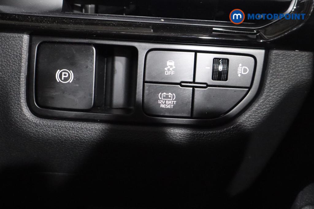 KIA Sportage Pure Automatic Petrol-Electric Hybrid SUV - Stock Number (1601259) - 13th supplementary image