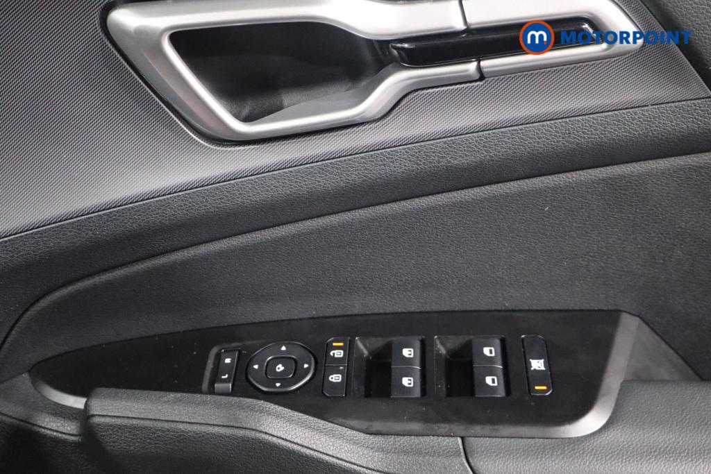 KIA Sportage Pure Automatic Petrol-Electric Hybrid SUV - Stock Number (1601259) - 14th supplementary image