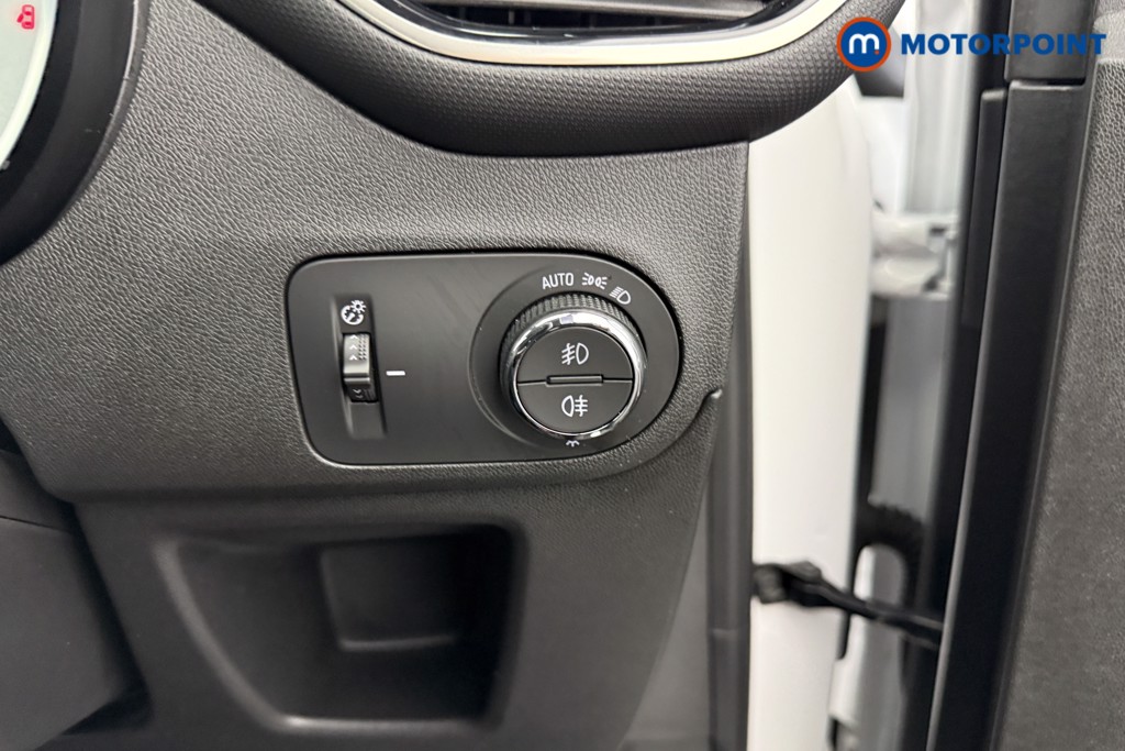 Vauxhall Crossland Elite Edition Automatic Petrol SUV - Stock Number (1601361) - 14th supplementary image