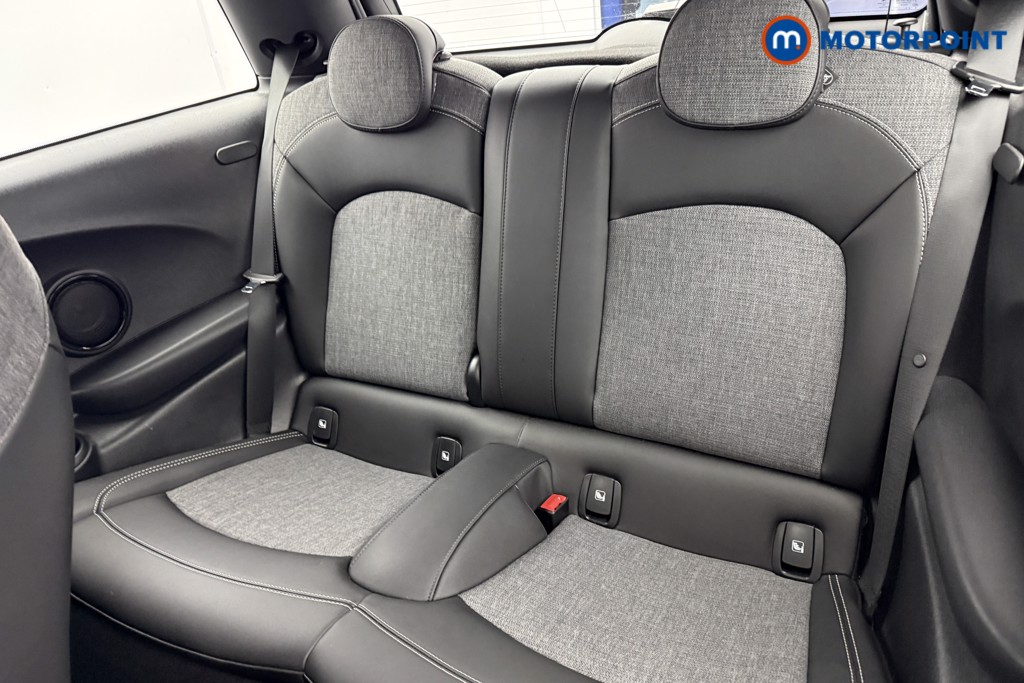 Mini Hatchback Cooper S Level 2 Automatic Electric Hatchback - Stock Number (1601386) - 15th supplementary image