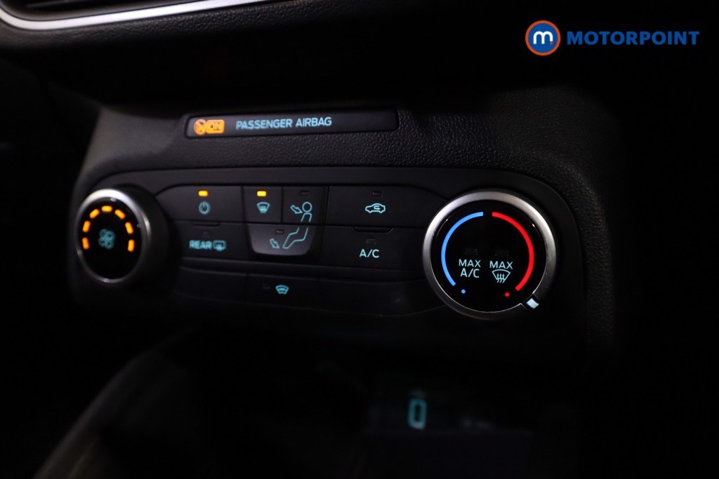 Ford Focus Zetec Manual Diesel Estate - Stock Number (1601394) - 16th supplementary image