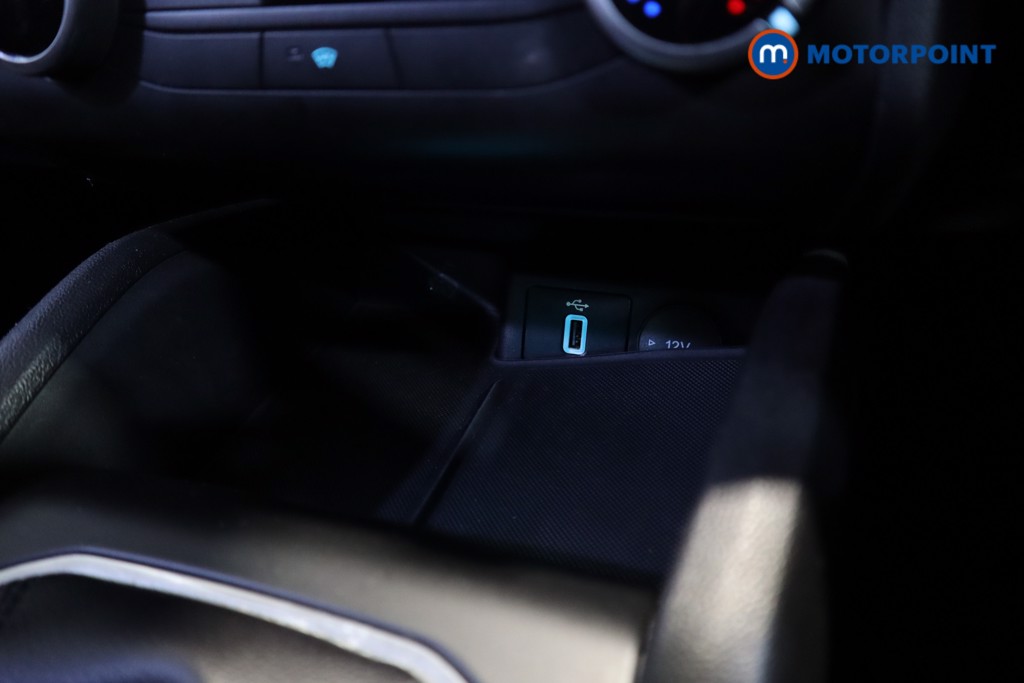 Ford Focus Zetec Manual Diesel Estate - Stock Number (1601394) - 17th supplementary image