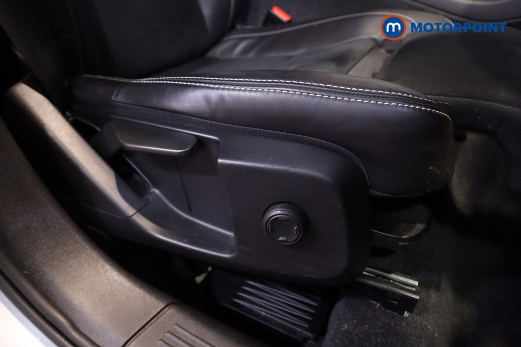 Volvo Xc40 R Design Automatic Petrol SUV - Stock Number (1601458) - 6th supplementary image