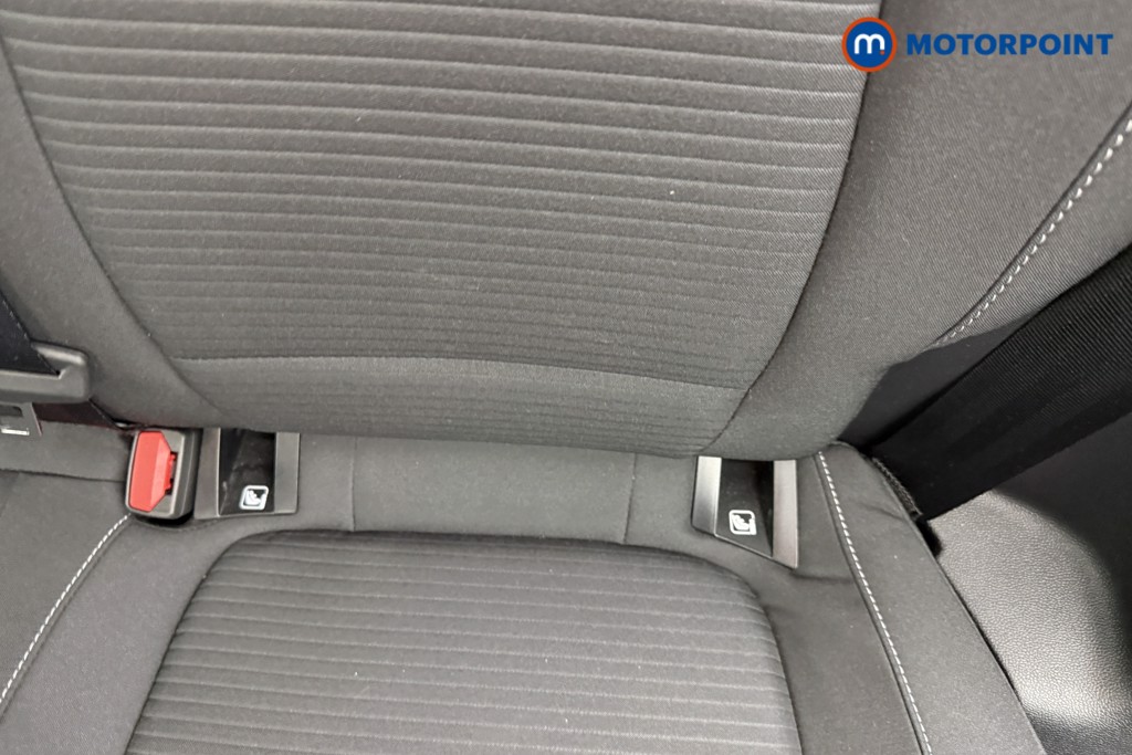 Ford Focus Titanium Manual Petrol Hatchback - Stock Number (1601566) - 17th supplementary image