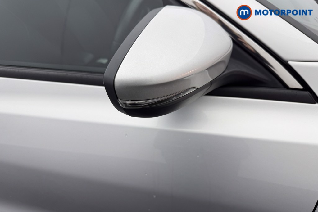 Ford Focus Titanium Manual Petrol Hatchback - Stock Number (1601566) - 19th supplementary image