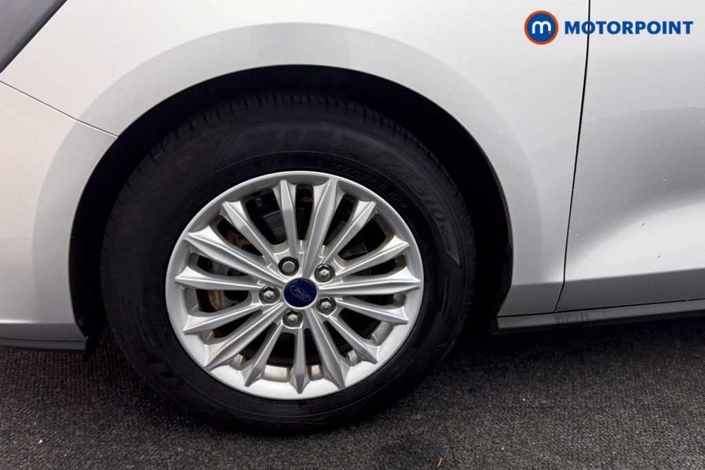 Ford Focus Titanium Manual Petrol Hatchback - Stock Number (1601566) - 28th supplementary image