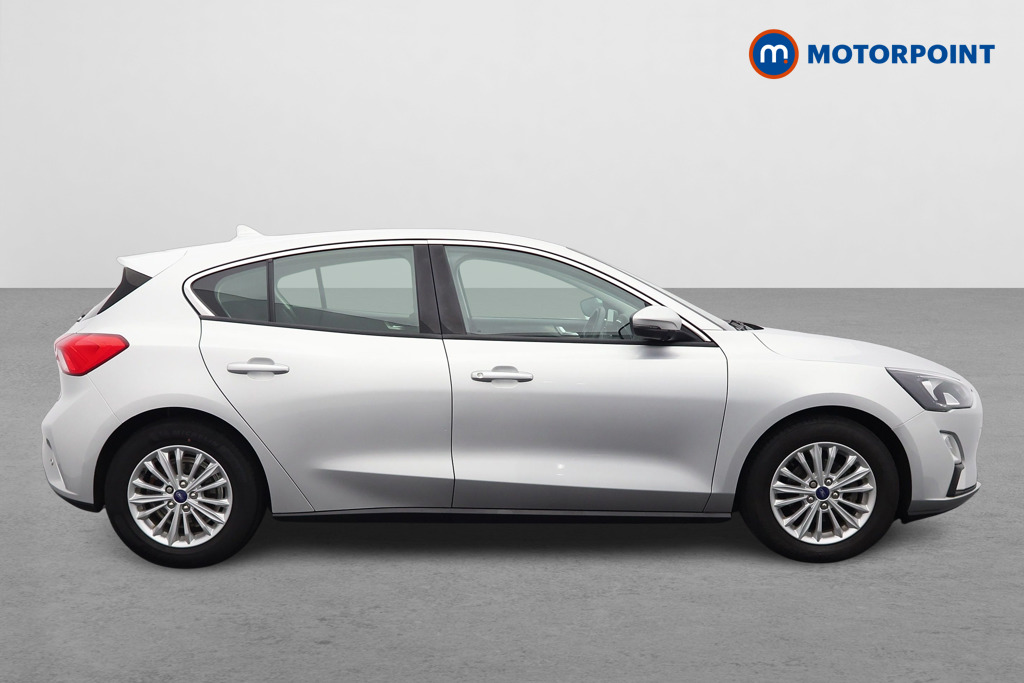 Ford Focus Titanium Manual Petrol Hatchback - Stock Number (1601566) - Drivers side