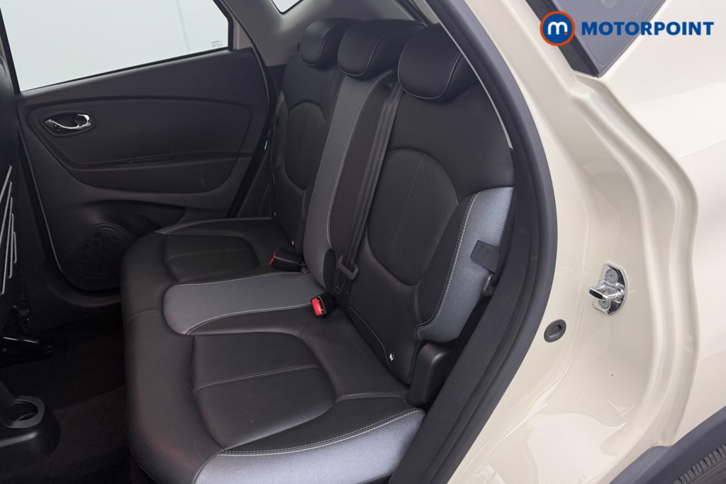 Renault Captur Signature Automatic Diesel SUV - Stock Number (1601628) - 16th supplementary image