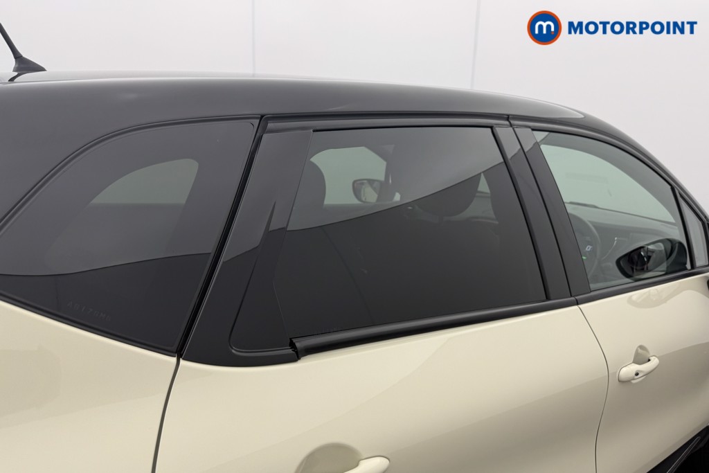 Renault Captur Signature Automatic Diesel SUV - Stock Number (1601628) - 27th supplementary image