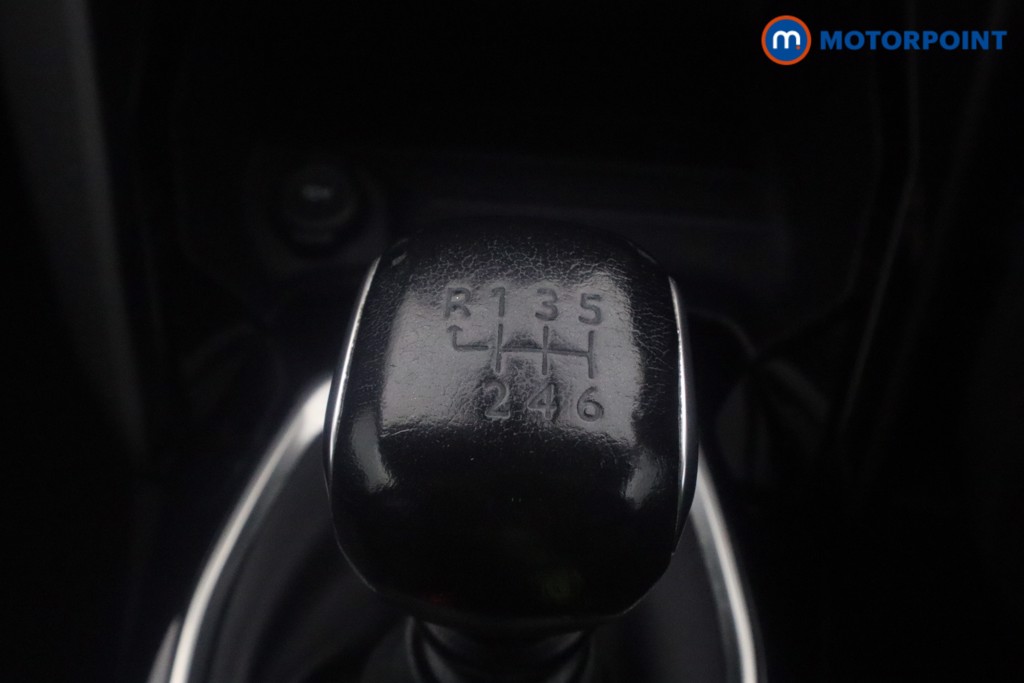 Peugeot 208 Allure Manual Petrol Hatchback - Stock Number (1601716) - 8th supplementary image