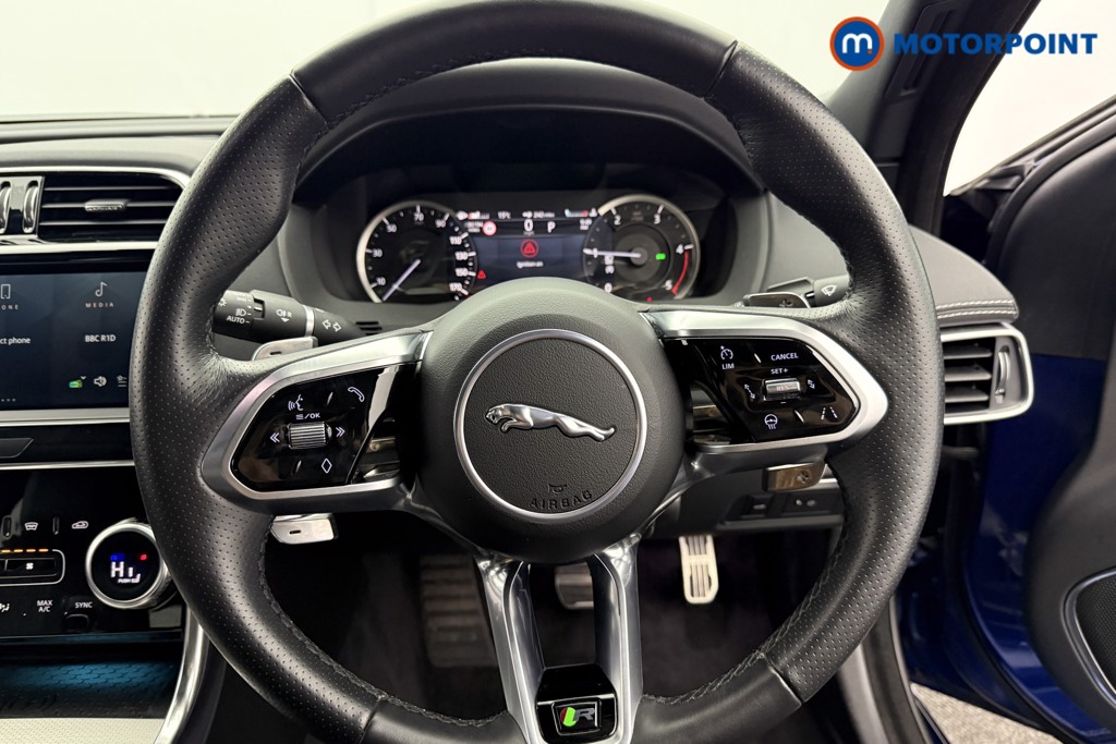 Jaguar XE R-Dynamic Black Automatic Diesel Saloon - Stock Number (1601776) - 5th supplementary image