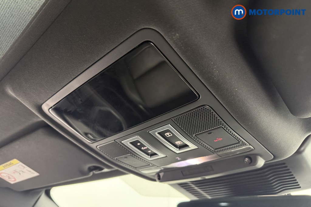 Jaguar XE R-Dynamic Black Automatic Diesel Saloon - Stock Number (1601776) - 11th supplementary image