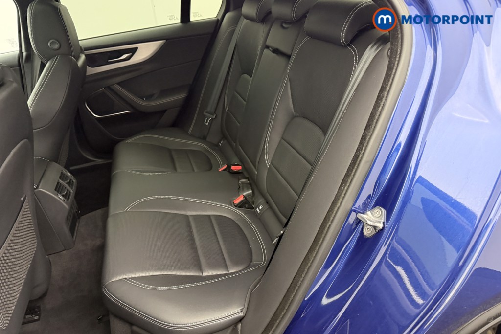 Jaguar XE R-Dynamic Black Automatic Diesel Saloon - Stock Number (1601776) - 16th supplementary image