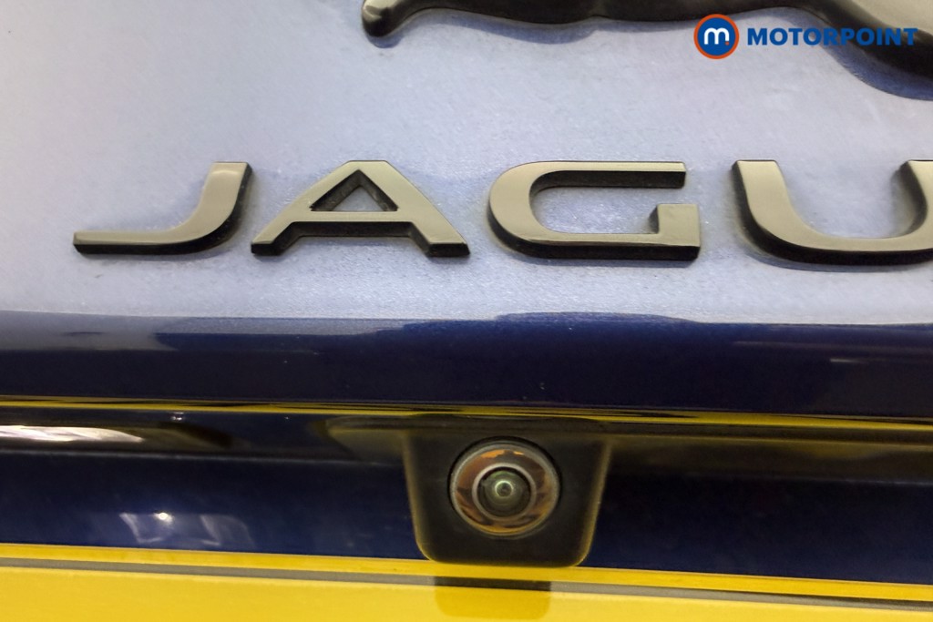 Jaguar XE R-Dynamic Black Automatic Diesel Saloon - Stock Number (1601776) - 20th supplementary image