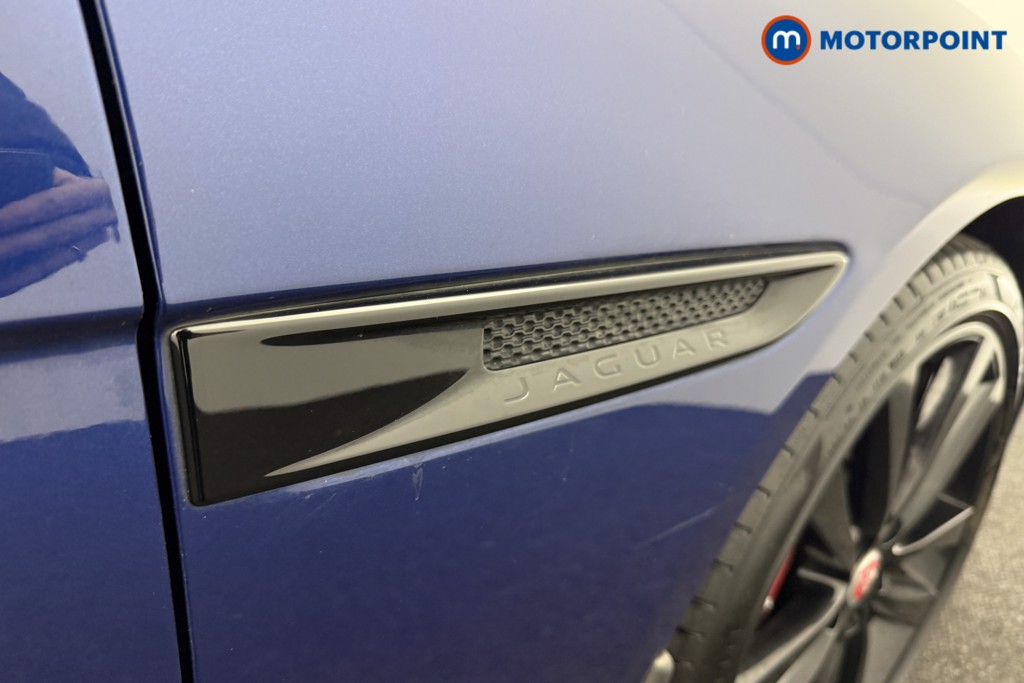 Jaguar XE R-Dynamic Black Automatic Diesel Saloon - Stock Number (1601776) - 22nd supplementary image