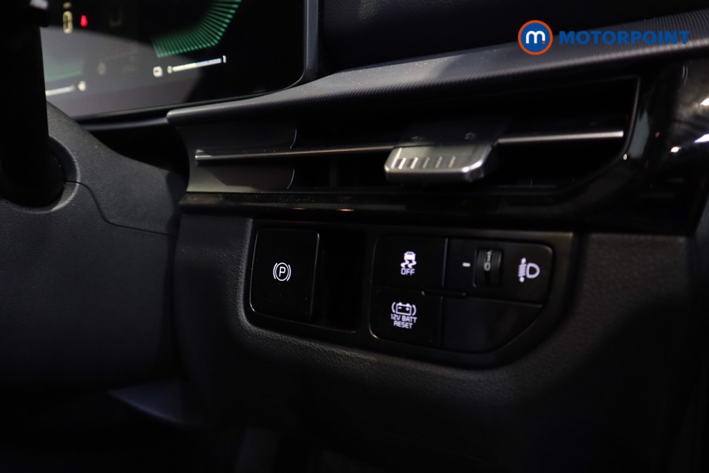 KIA Sportage Pure Automatic Petrol-Electric Hybrid SUV - Stock Number (1602013) - 4th supplementary image