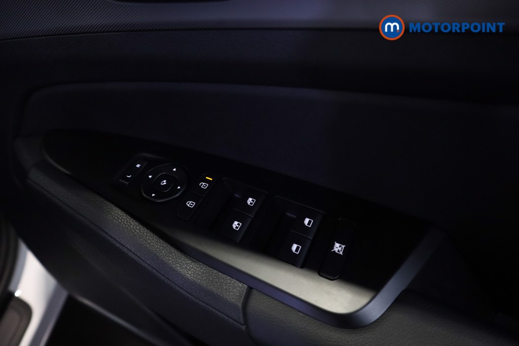 KIA Sportage Pure Automatic Petrol-Electric Hybrid SUV - Stock Number (1602014) - 3rd supplementary image