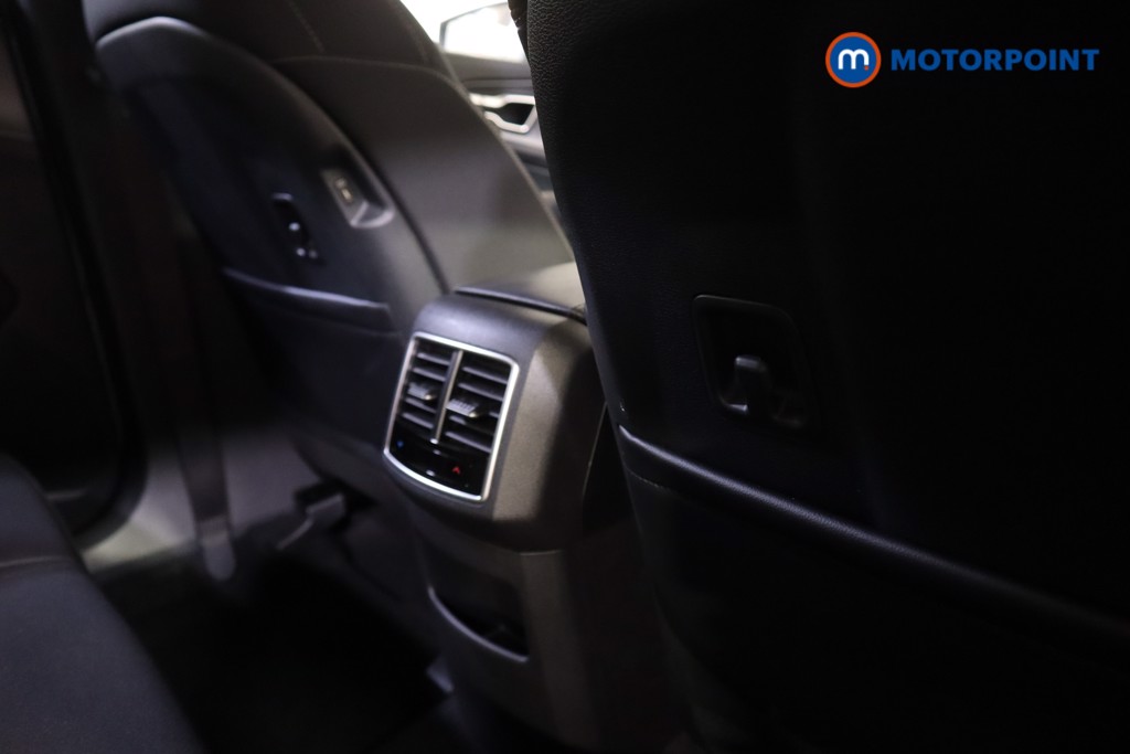 KIA Sportage Pure Automatic Petrol-Electric Hybrid SUV - Stock Number (1602014) - 29th supplementary image