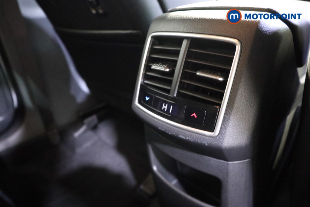 KIA Sportage Pure Automatic Petrol-Electric Hybrid SUV - Stock Number (1602020) - 17th supplementary image