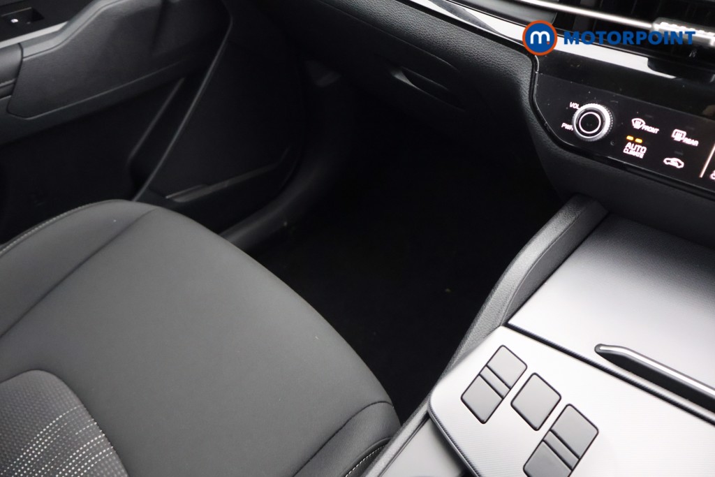 KIA Sportage Pure Automatic Petrol-Electric Hybrid SUV - Stock Number (1602044) - 8th supplementary image