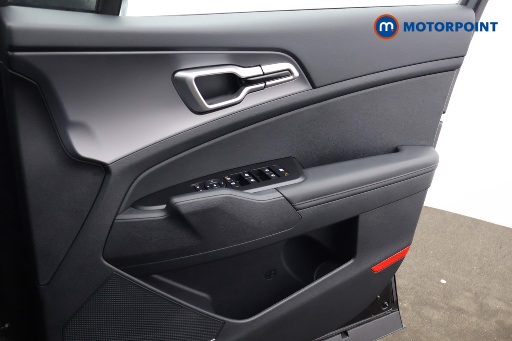 KIA Sportage Pure Automatic Petrol-Electric Hybrid SUV - Stock Number (1602044) - 10th supplementary image