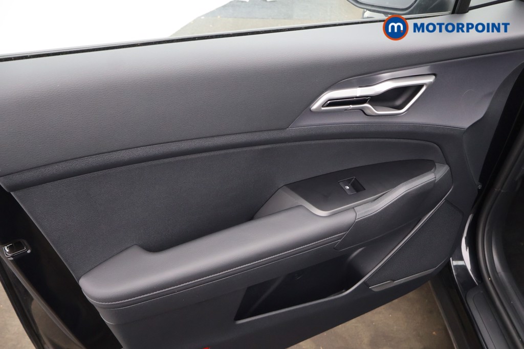 KIA Sportage Pure Automatic Petrol-Electric Hybrid SUV - Stock Number (1602044) - 19th supplementary image