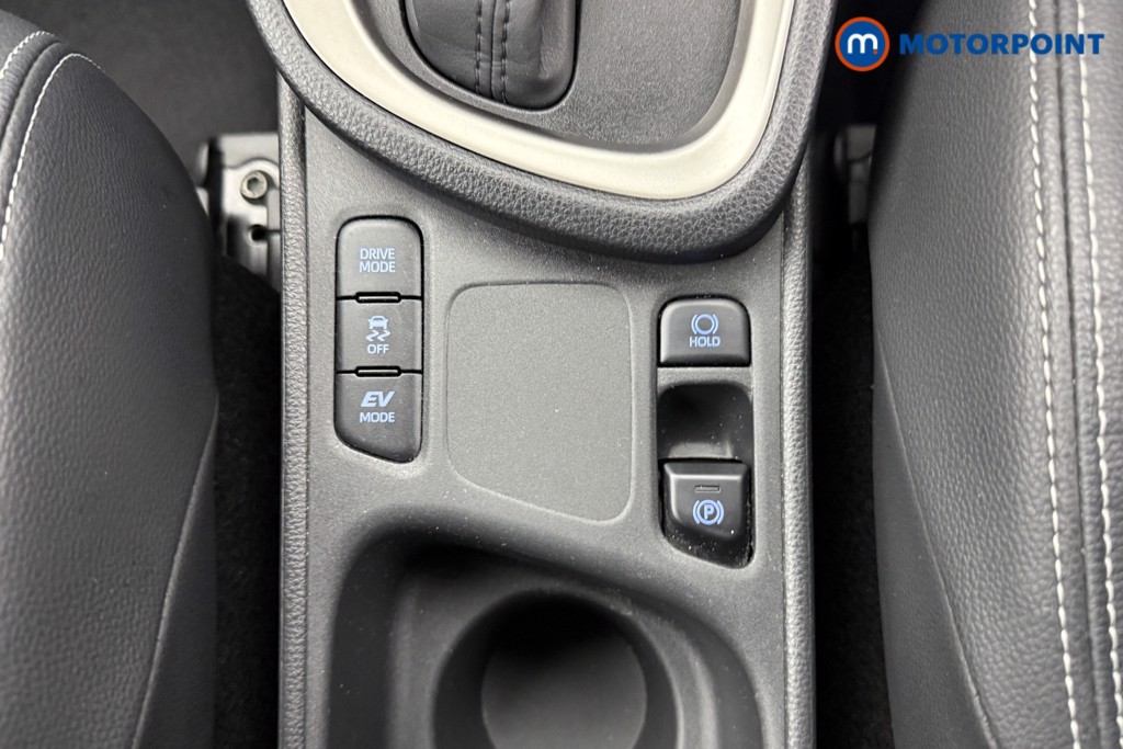 Toyota Yaris Cross Excel Automatic Petrol-Electric Hybrid Estate - Stock Number (1602106) - 12th supplementary image