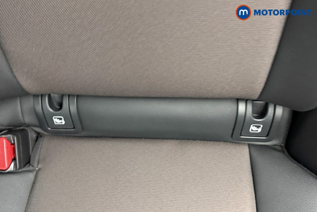 Toyota Yaris Cross Excel Automatic Petrol-Electric Hybrid Estate - Stock Number (1602106) - 27th supplementary image