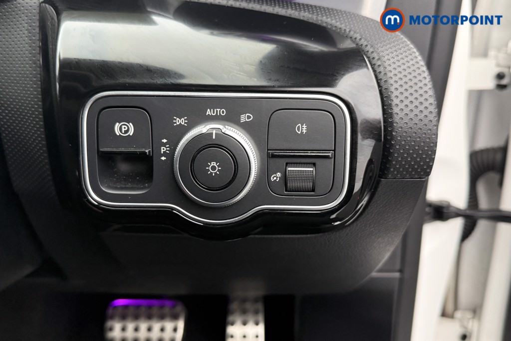 Mercedes-Benz CLA Amg Line Automatic Petrol Estate - Stock Number (1602109) - 15th supplementary image