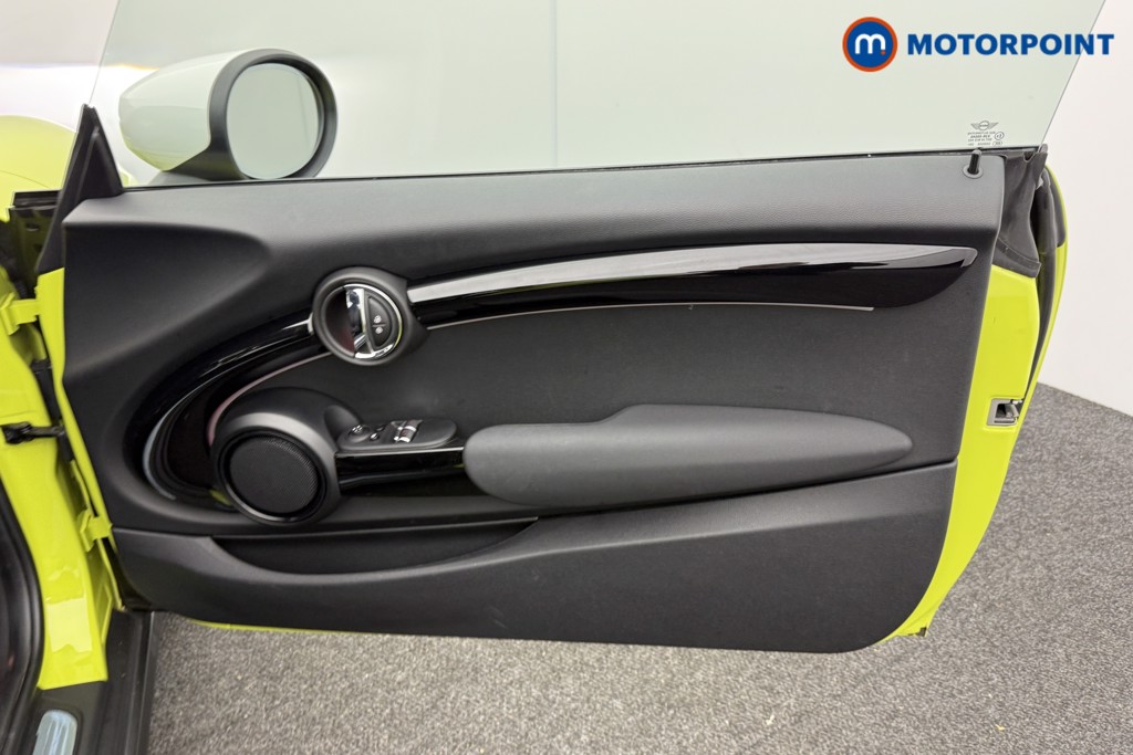 Mini Hatchback Cooper Classic Automatic Petrol Hatchback - Stock Number (1602170) - 16th supplementary image