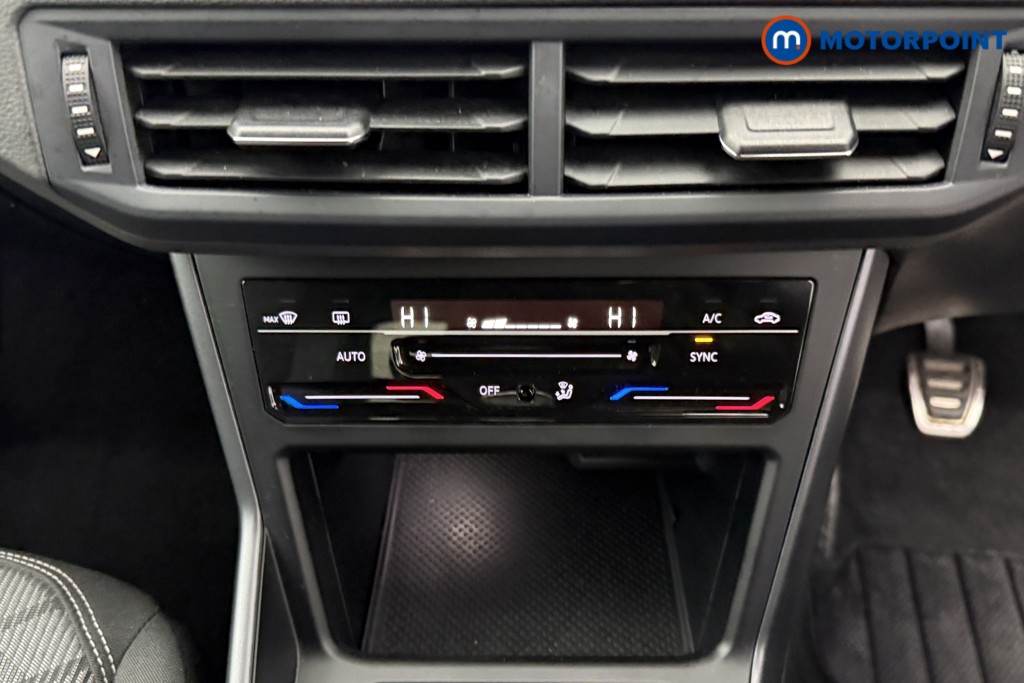 Volkswagen Polo R-Line Manual Petrol Hatchback - Stock Number (1602171) - 12th supplementary image