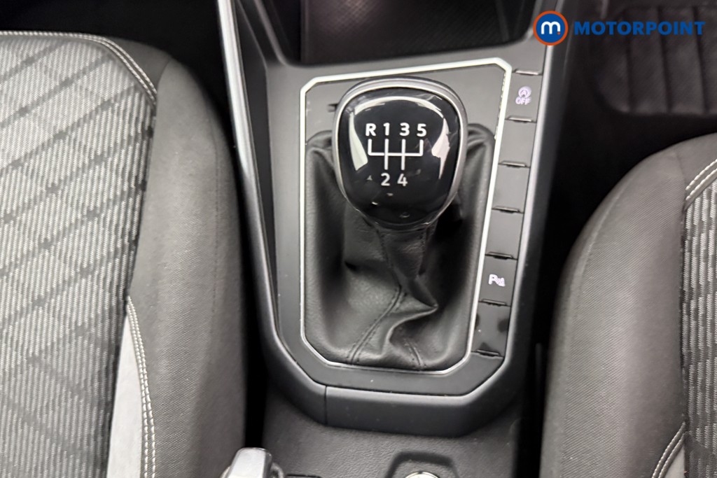 Volkswagen Polo R-Line Manual Petrol Hatchback - Stock Number (1602171) - 13th supplementary image