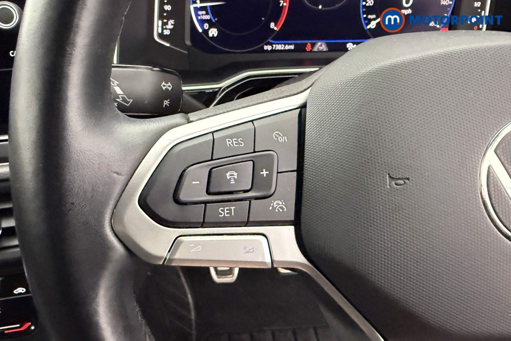 Volkswagen Polo R-Line Manual Petrol Hatchback - Stock Number (1602171) - 14th supplementary image