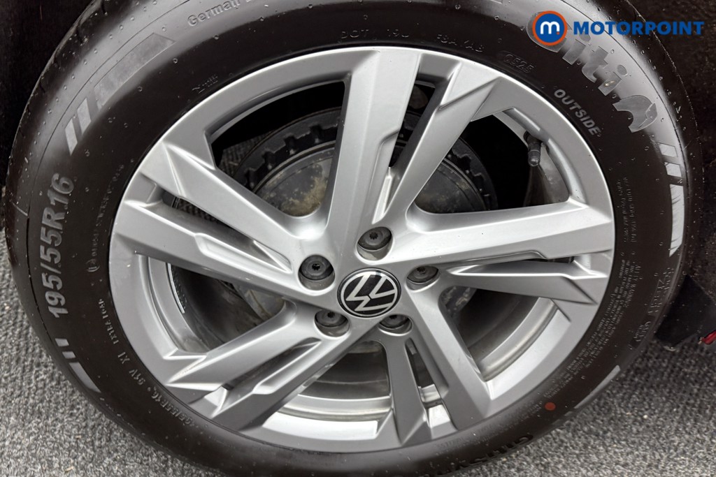 Volkswagen Polo R-Line Manual Petrol Hatchback - Stock Number (1602171) - 30th supplementary image