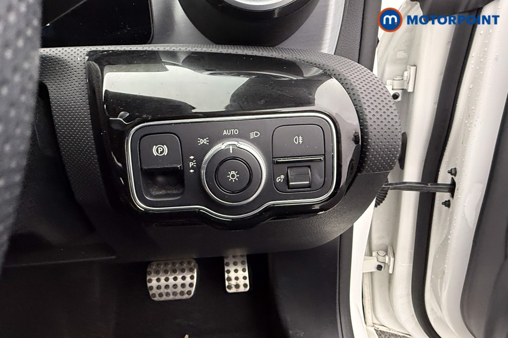 Mercedes-Benz CLA Amg Line Automatic Petrol Coupe - Stock Number (1602258) - 19th supplementary image